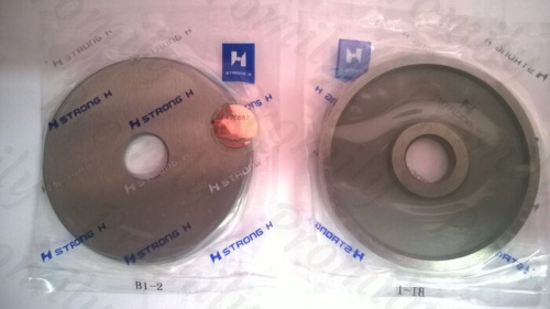 Комплект ножей 911-1/933-1, 911-2/933-2 (71.6x15x4.5) от магазина Promily в Георгиевске